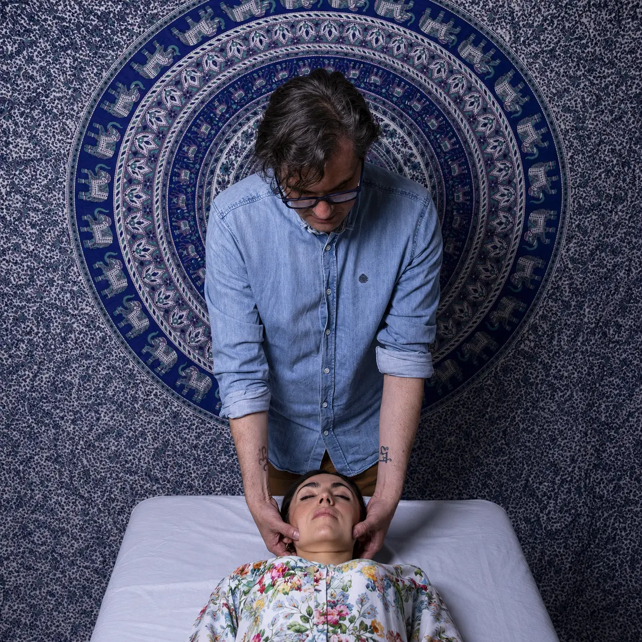 Sesión de psicoterapia en consultorio
